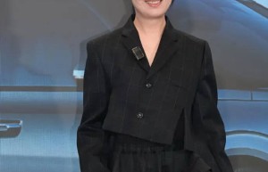 杨千嬅手术恢复中：《小手术》顺利完成