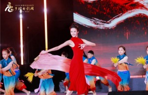 光影绘梦，丰收节“2025乡村电影周”亮相河北唐县