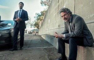 《犯罪101》剧照曝光：锤哥、哈利·贝瑞、马克叔联袂主演