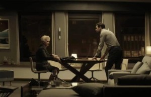 《看不见的客人》：密室时空下的“反转王”诡计