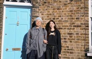 沈梦辰准点庆生杜海涛，合照比心显恩爱