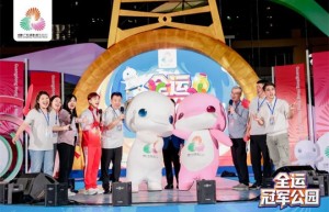 《中华白海豚》12月12日上映：吉祥物原型“拍片”纪录