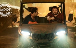 《狂蟒之灾》新版剧照曝光，喜剧色彩浓郁，12月25日北美上映