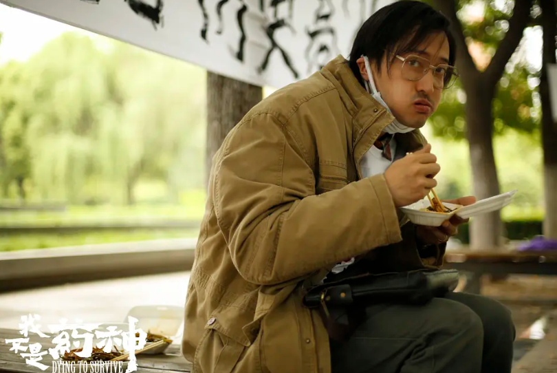 娄艺潇大尺度露肉引争议，新电影《爱情公寓》遭全是一星差评