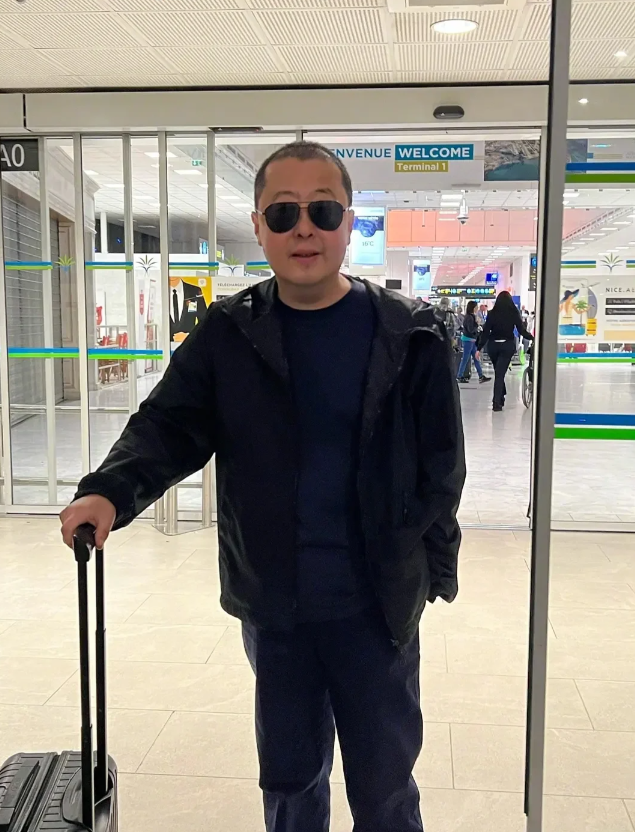 贾樟柯新作《风流一代》入围戛纳电影节主竞赛单元，导演现身法国-2