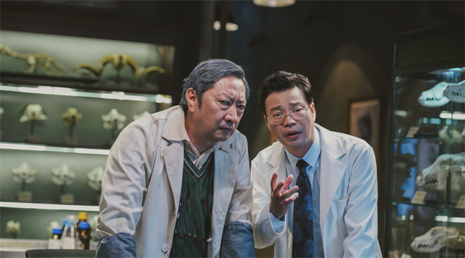 王迅、克拉拉主演的电影《脑洞大开》预告定档6.28公布-2