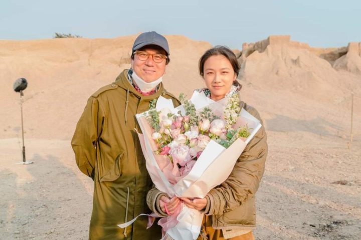 揭秘《梦境》幕后照：孔刘和汤唯同框，明媚养眼全员贴贴-1