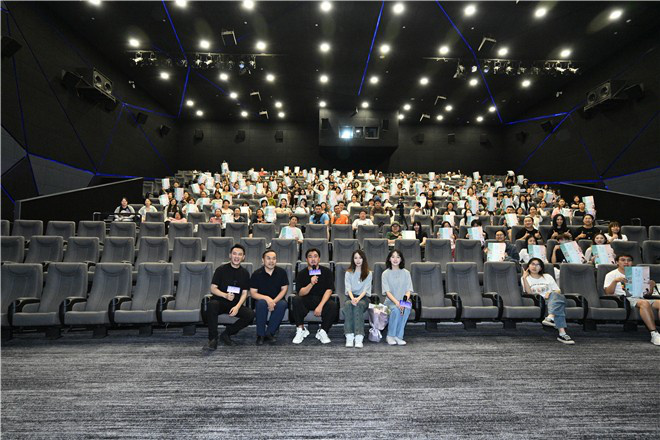 导演新片《二十二》首映：让更多人看到安宁疗护-1