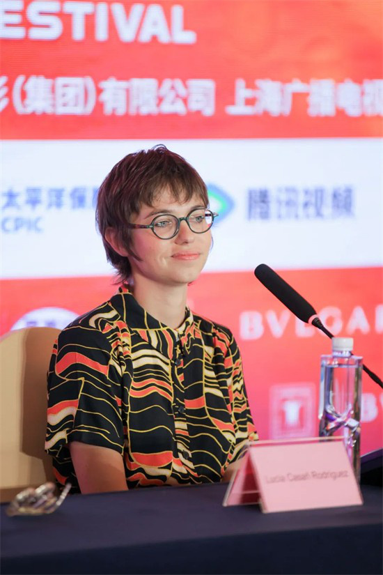 《一间自己的浴室》：开拓人生，努力实现一个独立的浴室-2