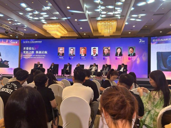 张艺谋确认将担任《三体》电影版导演-1