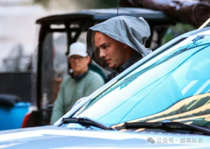 超人新照曝光：卢瑟出现并被捕，反派身份或已揭晓！-1