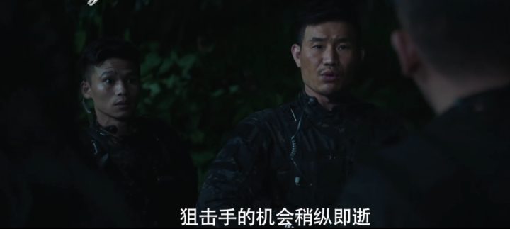 被嘲笑两年的电影《硬汉狙击》确认暑期上映，拟耗资8亿，制片商谢孟伟能否盈利？-1