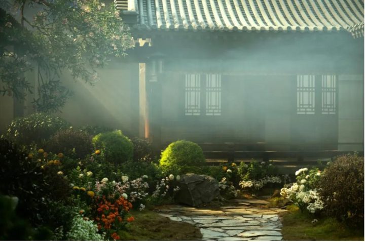 《墨雨云间》：情绪友好的黑马崛起，欢娱系新质生产力由创新引擎驱动-1