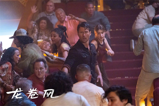 双子《龙卷风》IMAX海报曝光：势不可挡-2