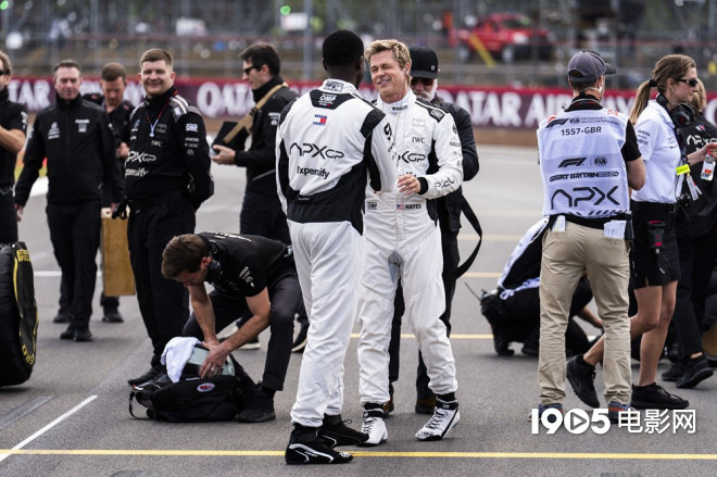 皮特《F1》首次曝光预告片，大奖赛现场实况全程跟拍-2