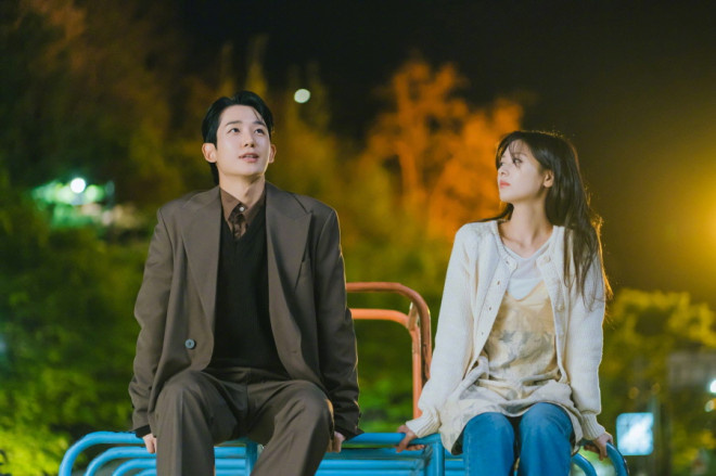 揭秘丁海寅和郑素敏出演的高中生 《妈妈朋友的儿子》 剧照曝光-2
