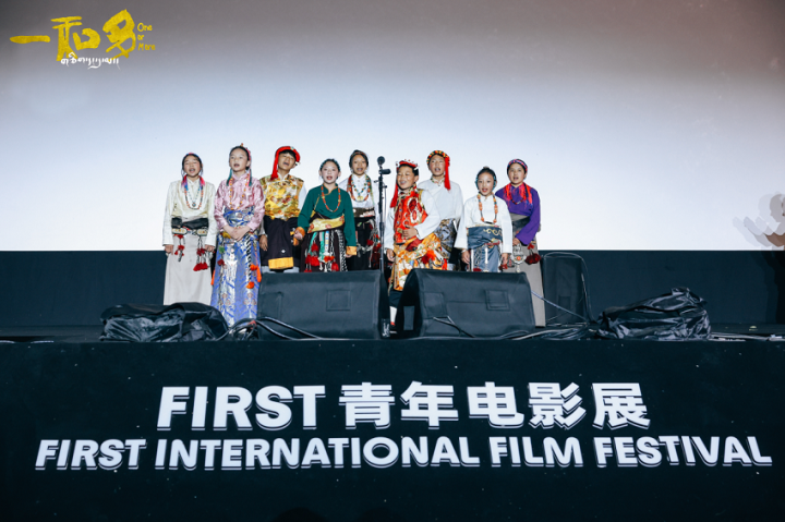 探秘高原儿童的歌声：纪录片《一和多》将隆重上映-1