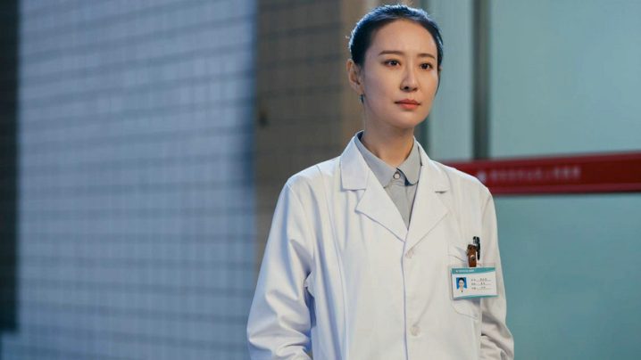 王乐君主演《沸腾的群山》，央视首播致敬村医一线工作者，传递正能量-2