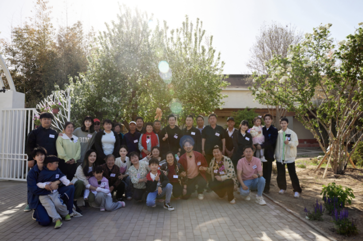 《花园》大结局，张颂文、马嘉祺、姚晨演绎喜庆“狂欢盛宴”-1