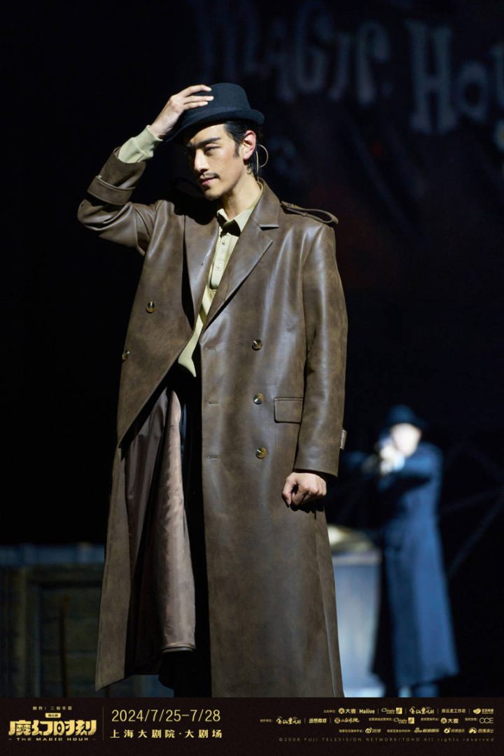 郑云龙、闫楠助阵舞台剧《魔幻时刻》上海首演，挑战全新角色-2