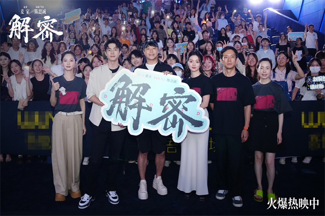 揭秘：曝光“先国后家”版视频 家国情怀触动人心-1