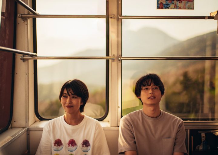 松隆子再现穿越魅力：《初吻》预告揭秘，再度与丈夫松村北斗谱写爱情故事-1
