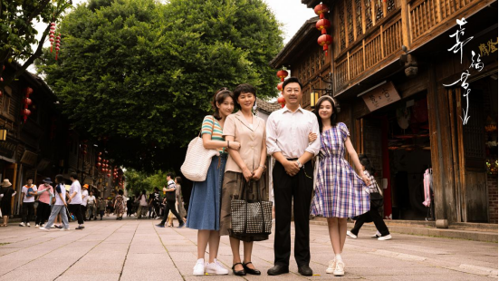 《幸福草》在央视一套热播的今天落幕：  温情感受菌草援外的音乐之声-1