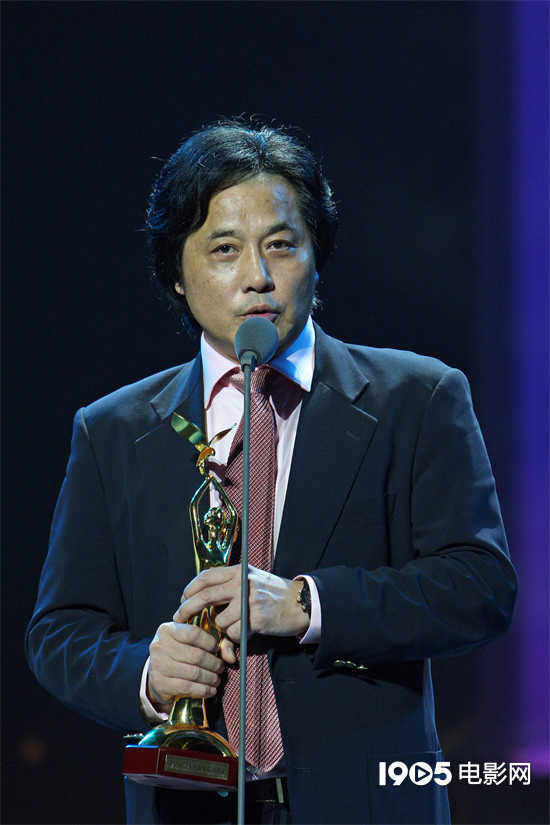 国家一级演员王霙因病去世，曾在多部影视剧中饰演毛泽东角色-1