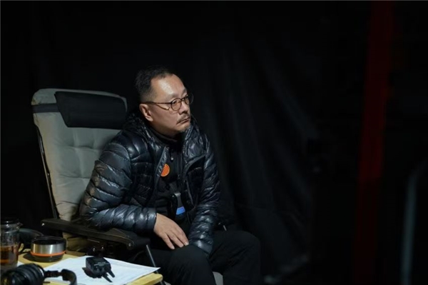 王伟民助力张颂文：真诚碰撞，创作高质作品《孤舟》-2
