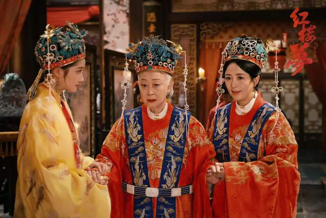 胡玫版《红楼梦》遭到批评！张淼怡和边程演技出色，而其他演员表现一般-3
