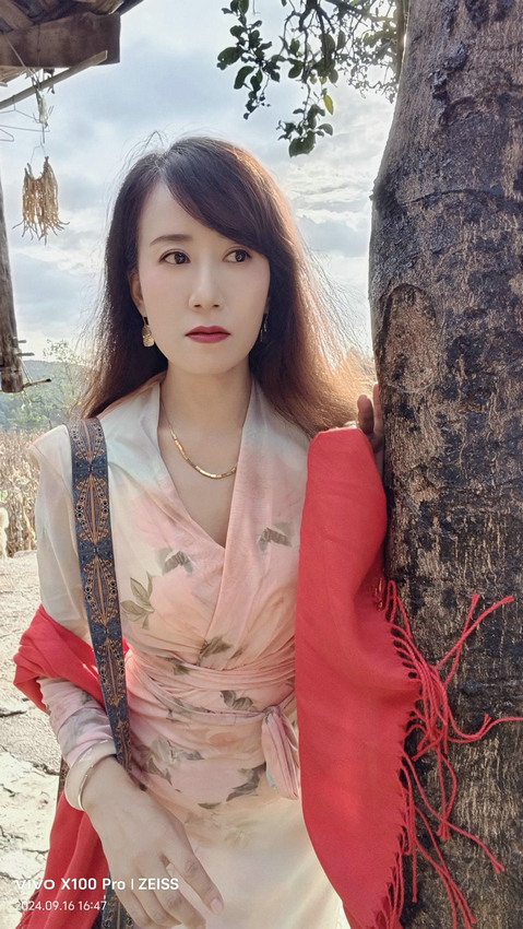 湘西热拍新作《我们故乡的云》，刘春梅首次挑战反派人物角色-1