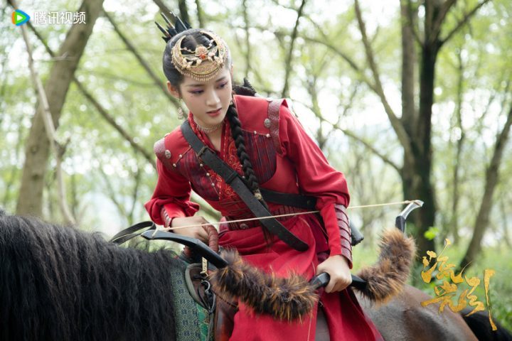 骆诗琪在《流光引》中饰演南宫芊芊，展现铁岩公主多重魅力-1