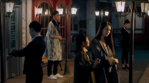 《镜头下的女人》都市爱情电影完成拍摄，正式进入后期制作阶段-2
