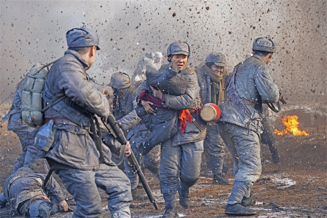 电影《大突围》将于10月25日正式上映 热血青年齐心挺进 抗击荣耀前行-1