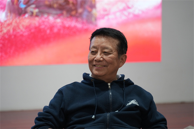 《桃李无言》研讨会上，黄建新监制观影动容泪目-2