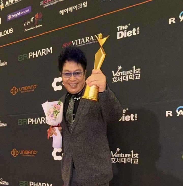 王为念韩国获奖：《亚洲最具网络影响力奖》-1