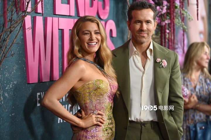 艾梅伯·希尔德支持布莱克·莱弗利导致悖论 surge in support of Blake Lively-1