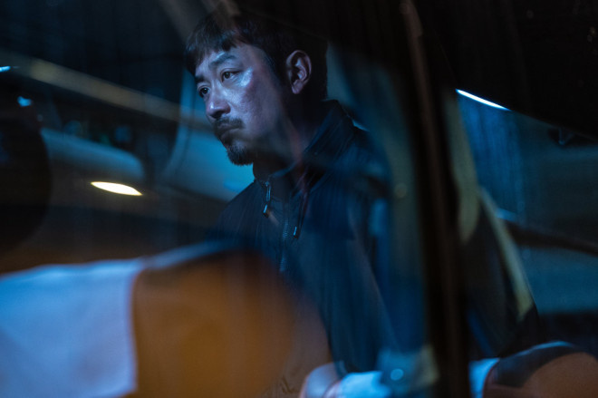 河正宇金南佶主演悬疑惊悚片《破碎》预告发布-2