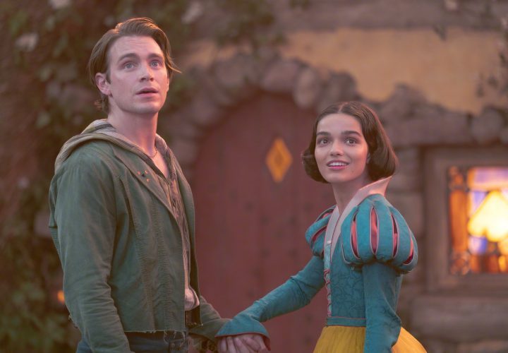 白雪公主》影片揭秘 瑞秋演绎《等一个愿望-2