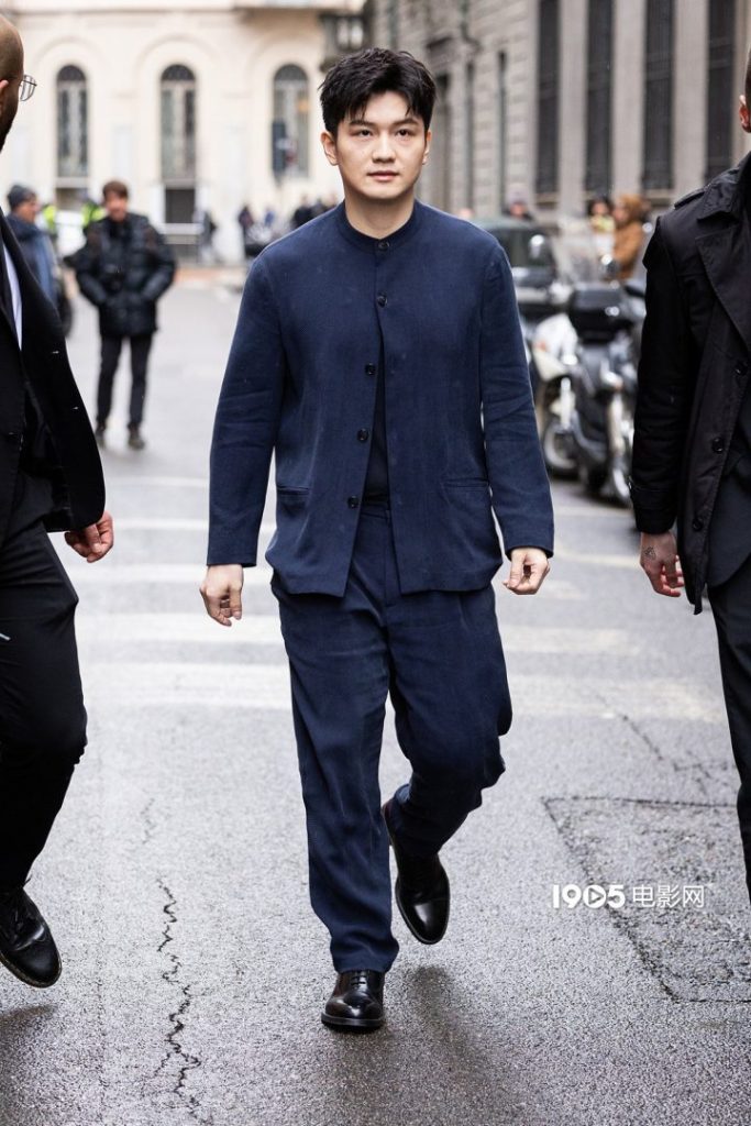 樊振东、阿德里安、乔·阿尔文同框米兰时装周