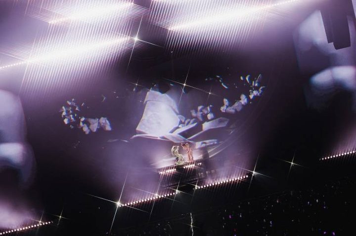 2025张远《白》巡演深圳站：春茧三重惊喜燃情相逢-1