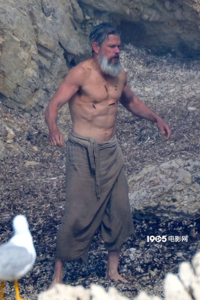 《奥德赛》揭秘：54岁马达腹肌抢镜，赞达亚亮相