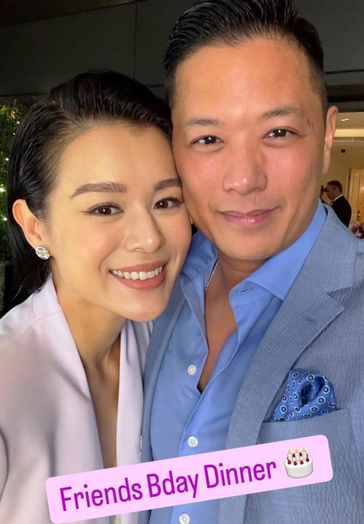 风波平息，李乘德晒与胡杏儿《贴脸照》，笑容灿烂显情深-1