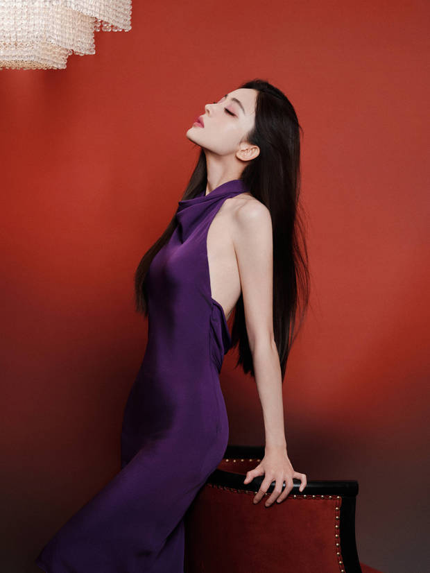 娜扎紫色露背裙亮相，性感美貌惊艳-4