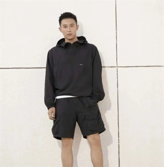 专访王森：首度挑战玄幻题材，剧组“穿最多”的他-2