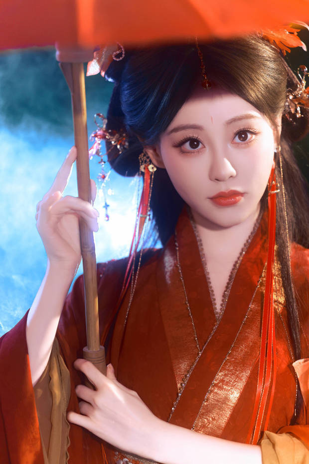 祝绪丹变身红衣暗夜修罗,执伞既危险又迷人-1 祝绪丹变身红衣暗夜修罗,执伞既危险又迷人-1