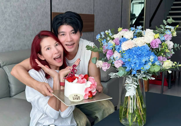 蔡少芬生日喜乐融融!张晋晒《全家福》共庆,夫妻恩爱逗趣乐翻天-2 蔡少芬生日喜乐融融!张晋晒《全家福》共庆,夫妻恩爱逗趣乐翻天-2