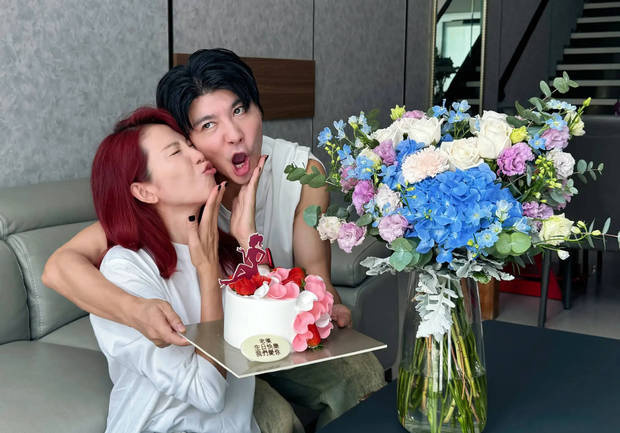蔡少芬生日喜乐融融!张晋晒《全家福》共庆,夫妻恩爱逗趣乐翻天-4 蔡少芬生日喜乐融融!张晋晒《全家福》共庆,夫妻恩爱逗趣乐翻天-4