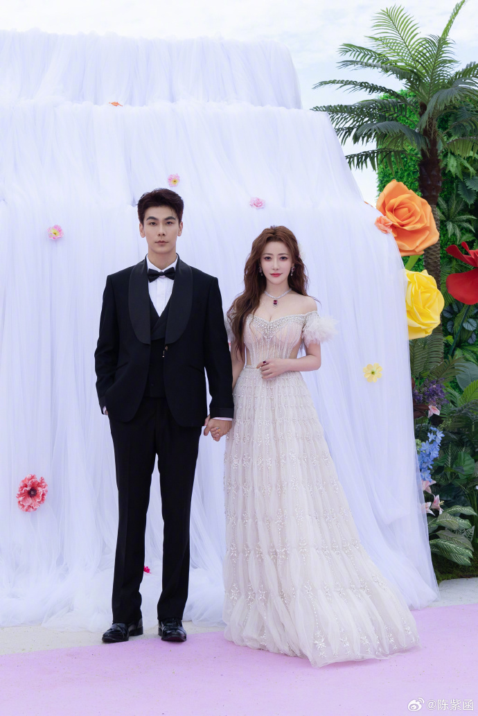 陈紫函坦言:长期分居导致婚姻危机《红灯》-1 陈紫函坦言:长期分居导致婚姻危机《红灯》-1