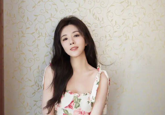 王晓晨辟谣与俞灏明“结婚生子”:未到人生新阶段-1 王晓晨辟谣与俞灏明“结婚生子”:未到人生新阶段-1